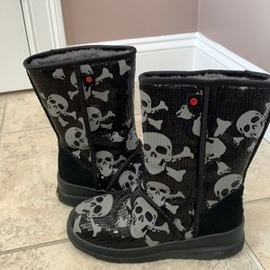 Black with Grey & Sequins Skull UGGS size 5